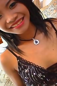 cock-squeezing chinese girly-girl pussy